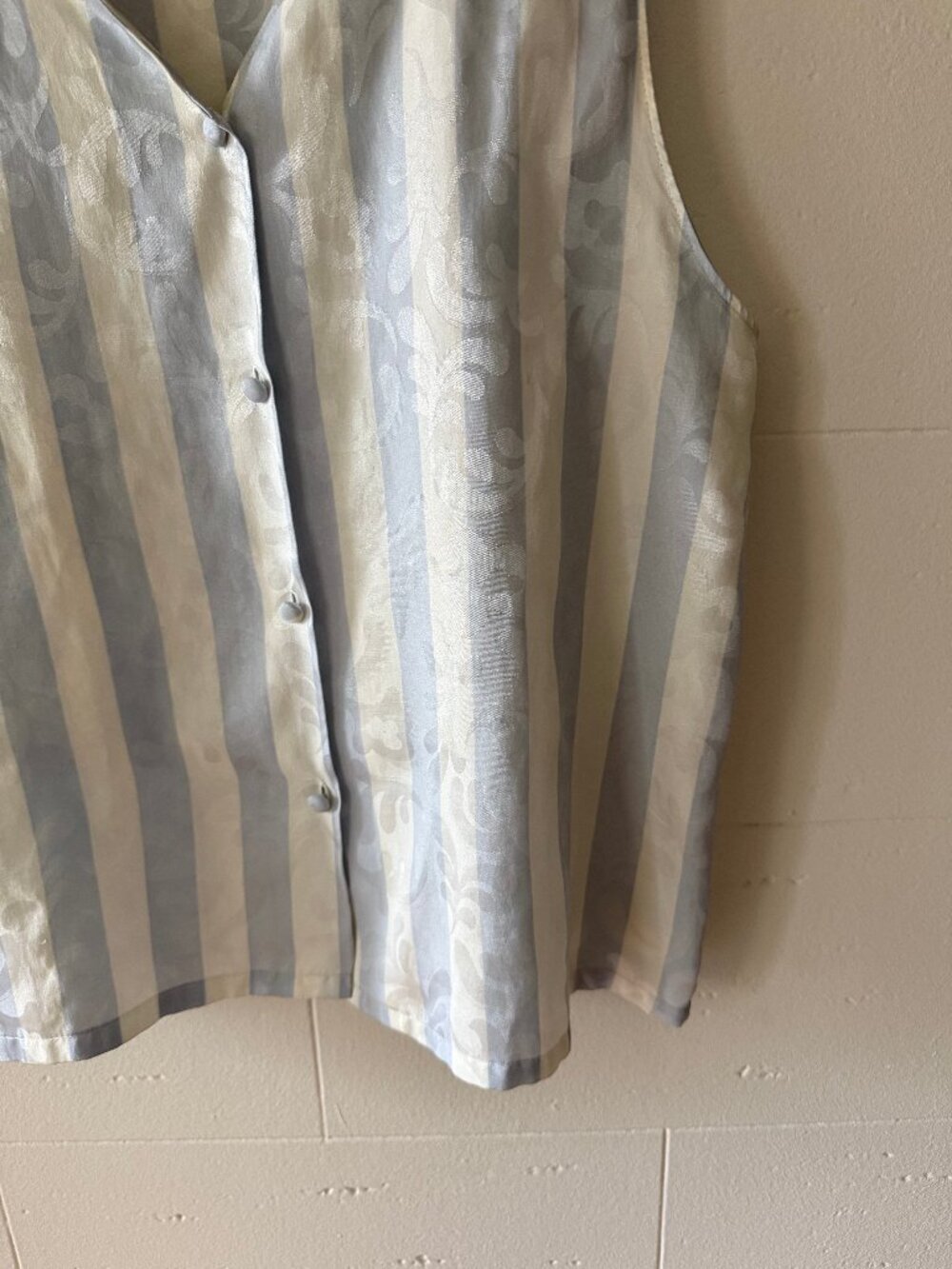 Vintage Satin Striped Pastel Vest | Large - Picture 4 of 8